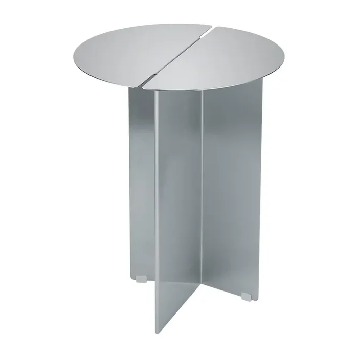 BlomusTavolino OruIn acciaio inox, color argento opaco, ø 35 cm, altezza totale 47 cm
