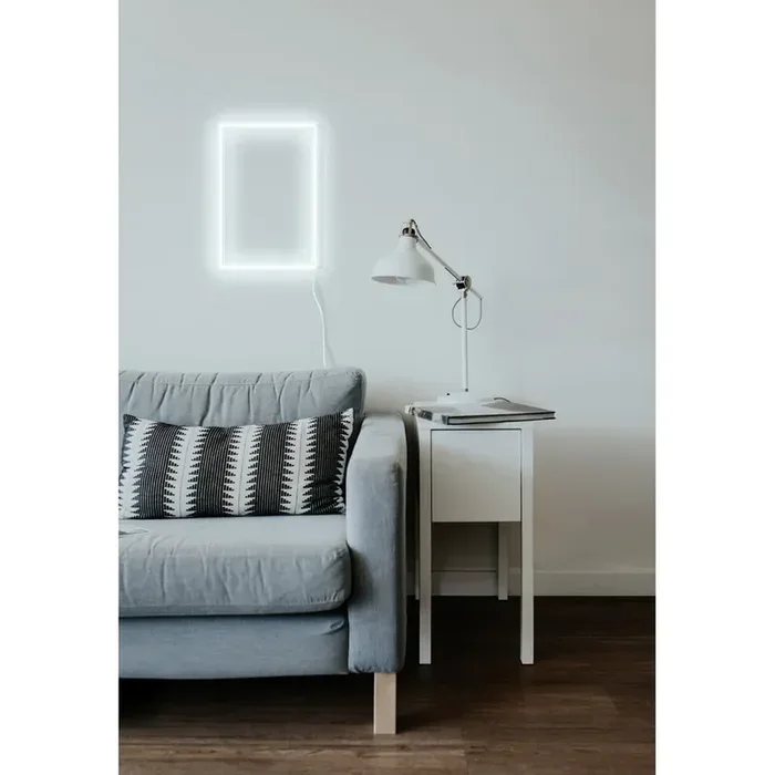 Candy ShockDecorazione luminosa al neon RectangleBianca, 8 W, 30×2 cm, altezza totale 40 cm