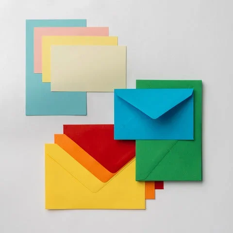 FAVINI – Biglietti augurali con busta burano arcobaleno 9×14 cm in conf. 100 colori assortiti tenui – A57Y174