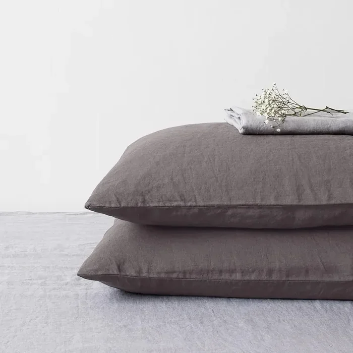 Linen TalesFedera per cuscino Dark GreyIn lino, monocromatica, 70×90 cm