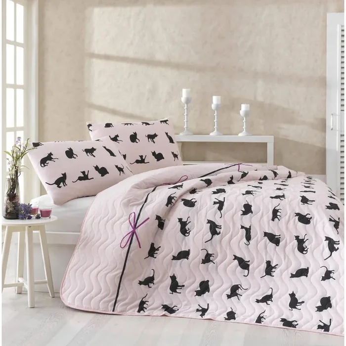 Set con copriletto e federa Cats Con rivestimento trapuntato, rosa, 200×220 cm